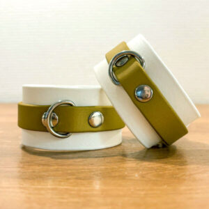 Menottes Supplie-moi